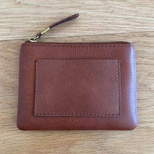 NWOT Madewell the leather pocket pouch wallet in English Saddle